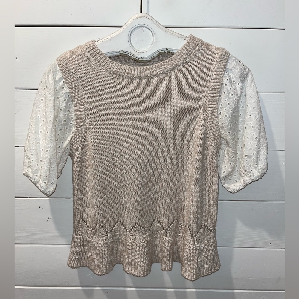 DESIGN HISTORY Puff Sleeve Knit Top – Size S
